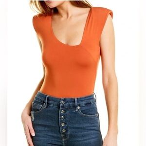 NWOT Good American Asymmetric Neckline Bodysuit Padded Shoulders, Size 2/M